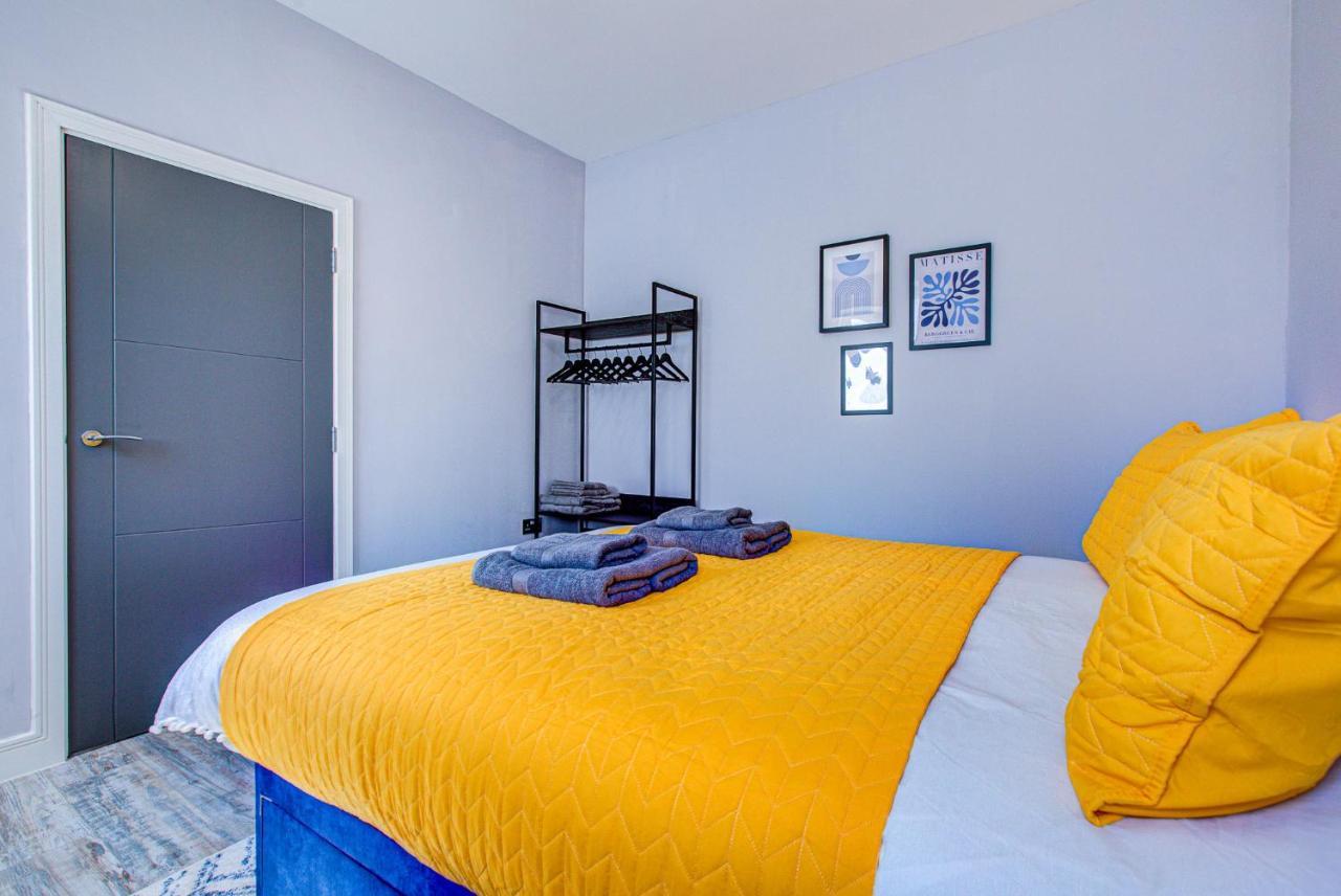 Spacious And Modern 1 Bed 1 Bath Apartment In The Heart Of 伊斯特布恩 外观 照片