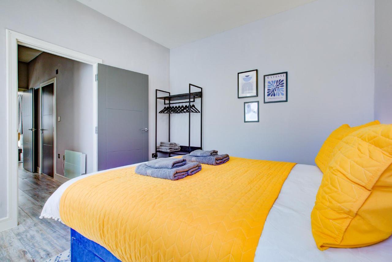 Spacious And Modern 1 Bed 1 Bath Apartment In The Heart Of 伊斯特布恩 外观 照片